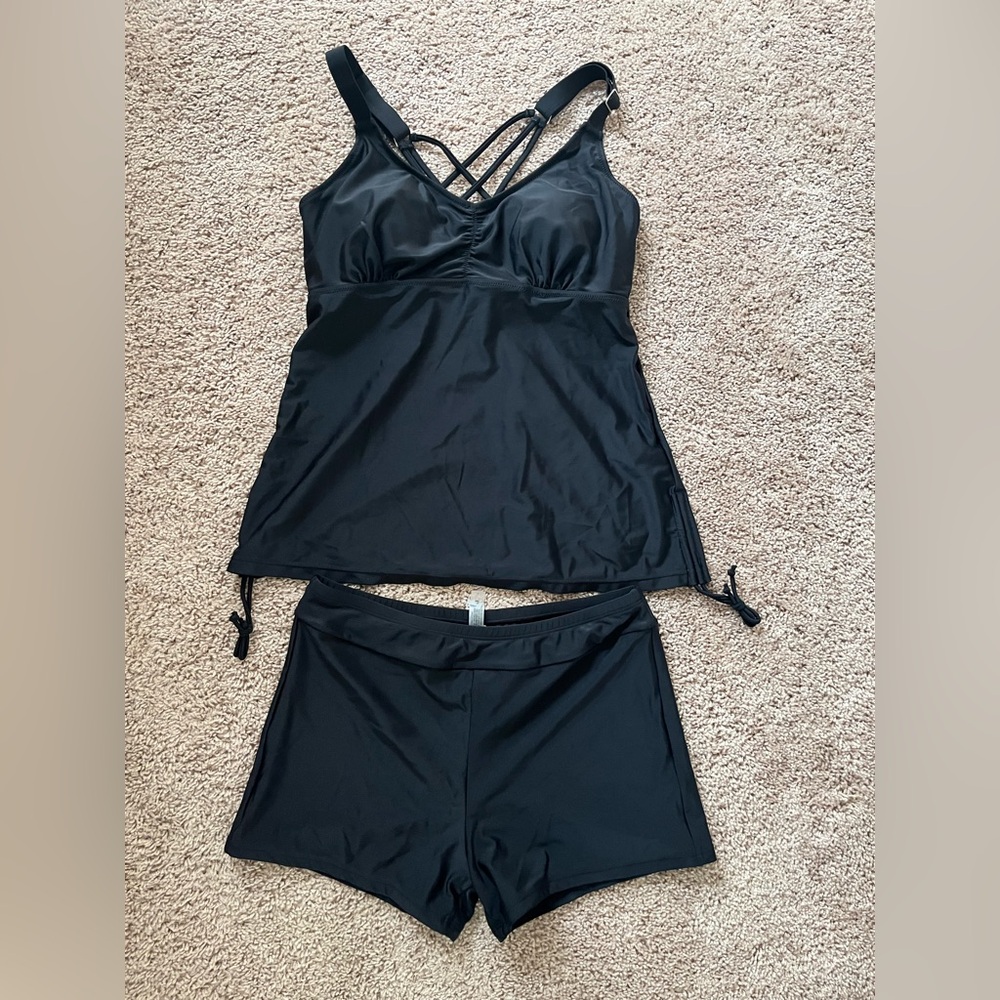 Women's Cute Tempt Me Two Piece Tummy Control Tankini Swimsuit in Black